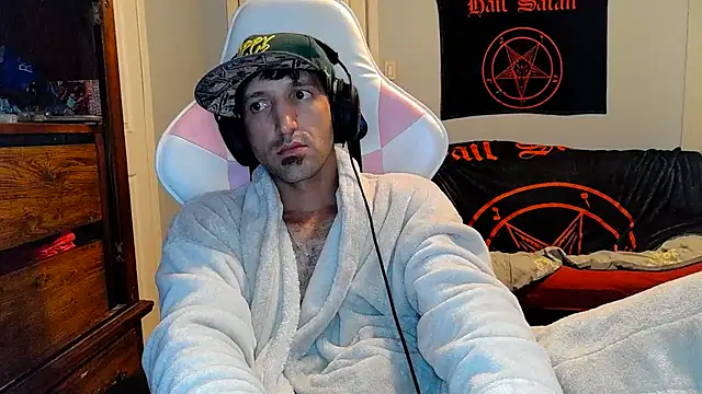 Snapshot of Ardokks chatting on October 19, 2025, 12:13 am Ardokks online show from October 19, 2025, 12:13 am