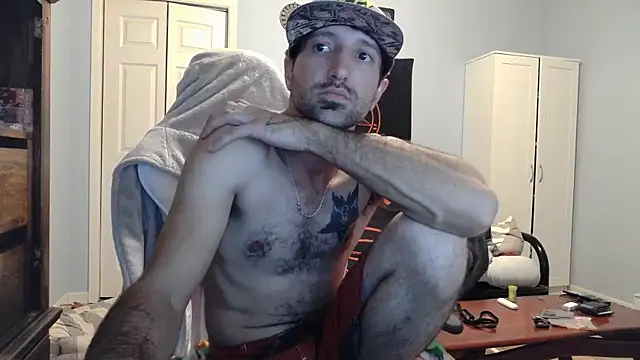 Snapshot of Ardokks chatting on October 8, 2025, 12:45 am Ardokks online show from October 8, 2025, 12:45 am