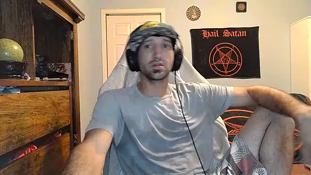 Snapshot of Ardokks chatting on October 22, 2025, 11:58 pm Ardokks online show from October 22, 2025, 11:58 pm