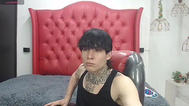 Iantwink18 online show from March 25, 2026, 8:52 pm