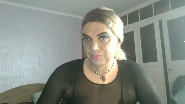 NiraFrost online show from May 9, 2026, 5:27 pm