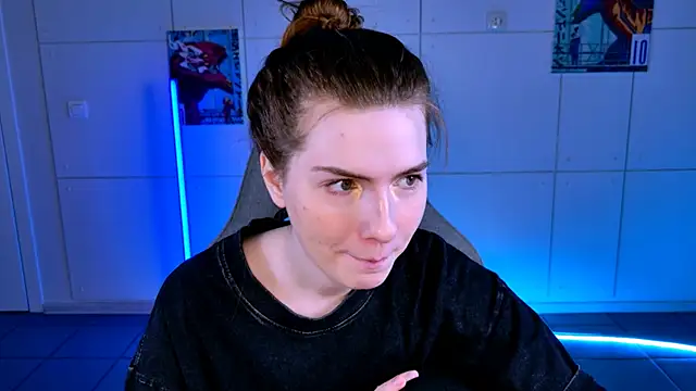 Snapshot of AliceCUNTach chatting on October 29, 2025, 5:06 am AliceCUNTach online show from October 29, 2025, 5:06 am