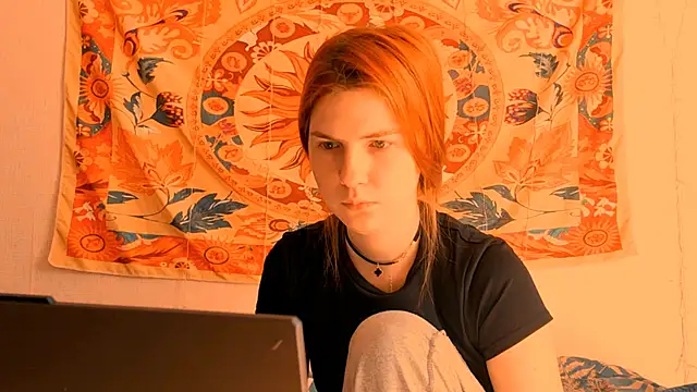 Snapshot of AliceCUNTach chatting on July 18, 2026, 5:05 am AliceCUNTach online show from July 18, 2026, 5:05 am