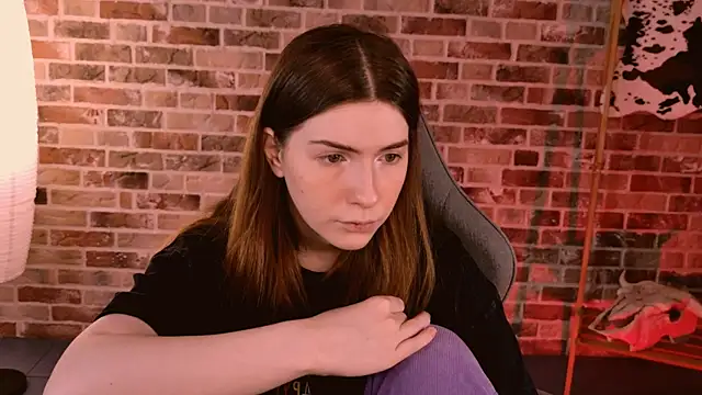 Snapshot of AliceCUNTach chatting on November 9, 2025, 5:11 am AliceCUNTach online show from November 9, 2025, 5:11 am