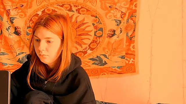 Snapshot of AliceCUNTach chatting on June 28, 2026, 5:03 am AliceCUNTach online show from June 28, 2026, 5:03 am