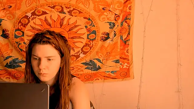 Snapshot of AliceCUNTach chatting on June 6, 2026, 5:12 am AliceCUNTach online show from June 6, 2026, 5:12 am