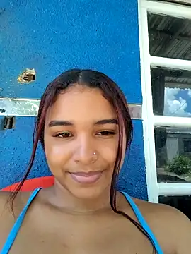 DulceeSalas online show from September 9, 2025, 6:06 pm