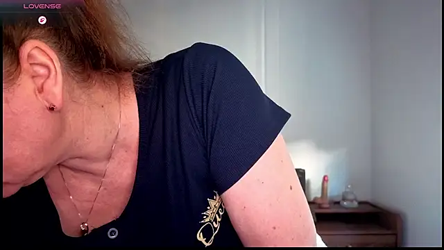 Snapshot of aussiepeaches chatting on July 30, 2026, 2:54 am aussiepeaches online show from July 30, 2026, 2:54 am