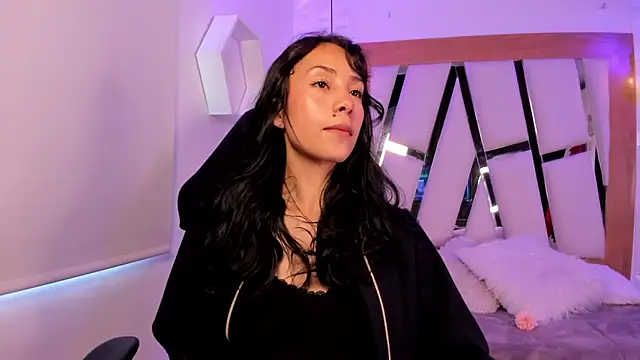 Any clark online show from December 5, 2025, 7:34 pm