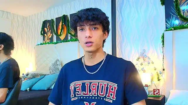 Snapshot of Lean_Portman chatting on December 15, 2025, 10:04 pm Lean Portman online show from December 15, 2025, 10:04 pm