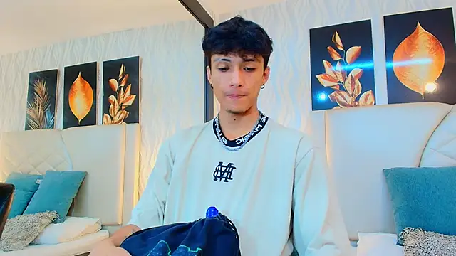 Snapshot of Lean_Portman chatting on October 16, 2025, 8:17 pm Lean Portman online show from October 16, 2025, 8:17 pm