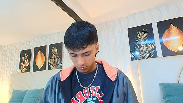 Snapshot of Lean_Portman chatting on February 25, 2026, 9:03 pm Lean Portman online show from February 25, 2026, 9:03 pm