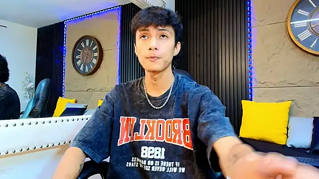 Lean Portman online show from April 30, 2026, 2:13 pm