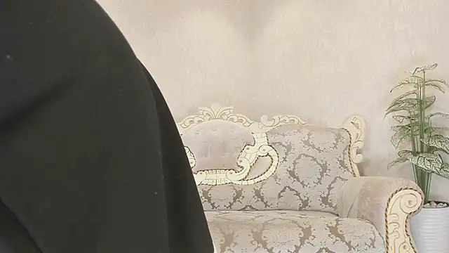 Snapshot of loveame chatting on November 12, 2025, 4:00 pm loveame online show from November 12, 2025, 4:00 pm