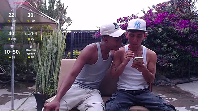 SpicyBoys X online show from April 4, 2026, 9:54 pm