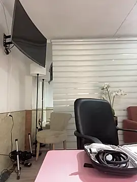 Adele Pinkk online show from January 16, 2026, 10:19 am