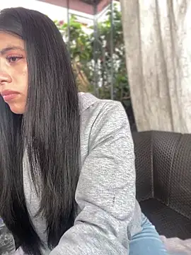 Adele Pinkk online show from February 4, 2026, 1:06 pm