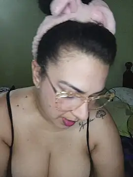 gitanadeluxe online show from September 25, 2025, 9:32 pm