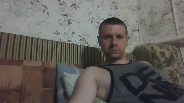Snapshot of nedstark12 chatting on June 6, 2026, 9:31 pm nedstark12 online show from June 6, 2026, 9:31 pm