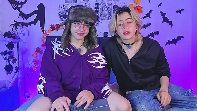 Vamps Lovers online show from November 5, 2025, 1:03 pm