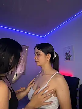 Ashley and Zoe online show from April 28, 2026, 2:21 pm