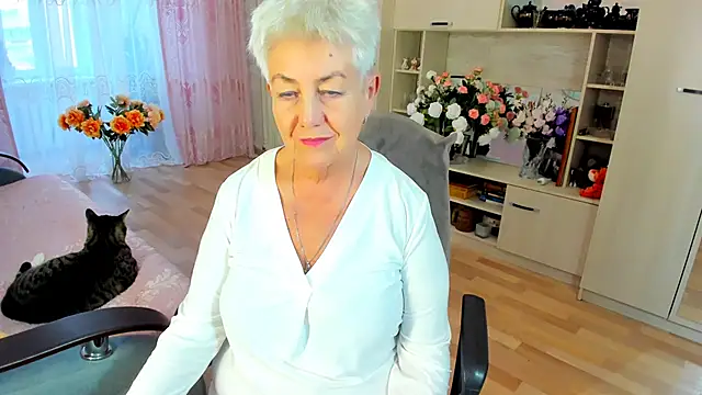 Snapshot of HotandMature chatting on March 29, 2026, 2:30 pm HotandMature online show from March 29, 2026, 2:30 pm