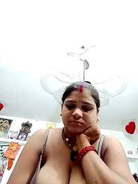 Snapshot of Rani_sahiba chatting on October 12, 2025, 6:31 pm Rani sahiba online show from October 12, 2025, 6:31 pm