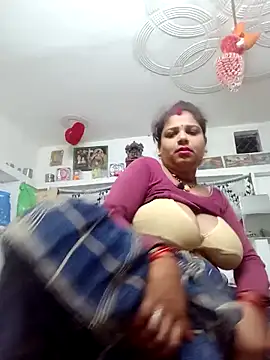 Snapshot of Rani_sahiba chatting on October 15, 2025, 9:12 pm Rani sahiba online show from October 15, 2025, 9:12 pm