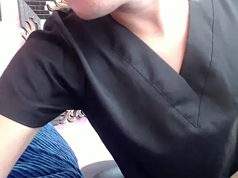 Snapshot of Gddss_Cummer chatting on September 26, 2025, 4:08 am Gddss Cummer online show from September 26, 2025, 4:08 am