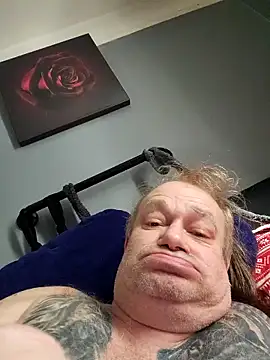 Snapshot of MysteriousToy4 chatting on September 19, 2025, 2:10 pm MysteriousToy4 online show from September 19, 2025, 2:10 pm