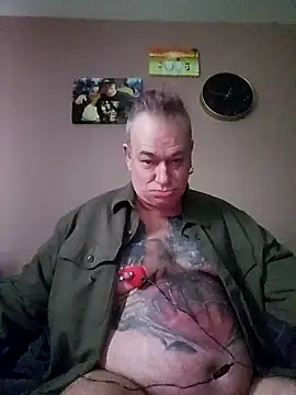 Snapshot of MysteriousToy4 chatting on February 1, 2026, 12:47 pm MysteriousToy4 online show from February 1, 2026, 12:47 pm