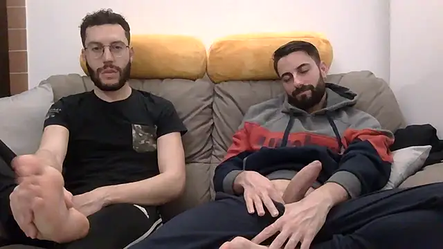 Amicisegreti online show from March 5, 2026, 10:05 pm