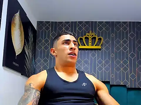 Snapshot of adrian_ray chatting on November 11, 2025, 11:42 pm adrian ray online show from November 11, 2025, 11:42 pm