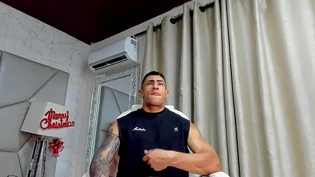 Snapshot of adrian_ray chatting on December 4, 2025, 6:29 pm adrian ray online show from December 4, 2025, 6:29 pm