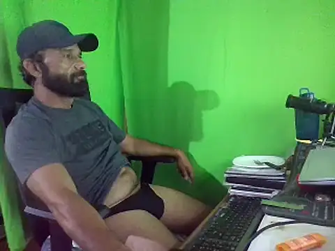 pipeFRIAS online show from August 3, 2026, 6:03 pm