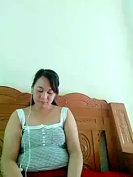 Allyson alex online show from September 18, 2025, 2:14 am