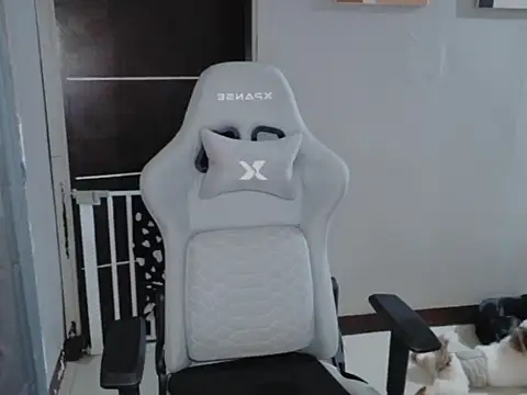 Chicca444 online show from October 13, 2025, 7:10 am