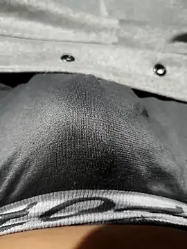 Snapshot of Aaia93 chatting on November 1, 2025, 4:52 am Aaia93 online show from November 1, 2025, 4:52 am