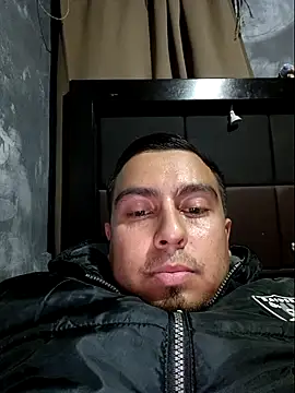 Snapshot of Aaia93 chatting on November 30, 2025, 11:38 pm Aaia93 online show from November 30, 2025, 11:38 pm