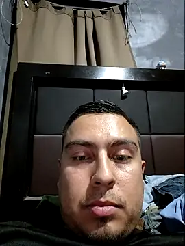 Snapshot of Aaia93 chatting on November 14, 2025, 5:22 am Aaia93 online show from November 14, 2025, 5:22 am