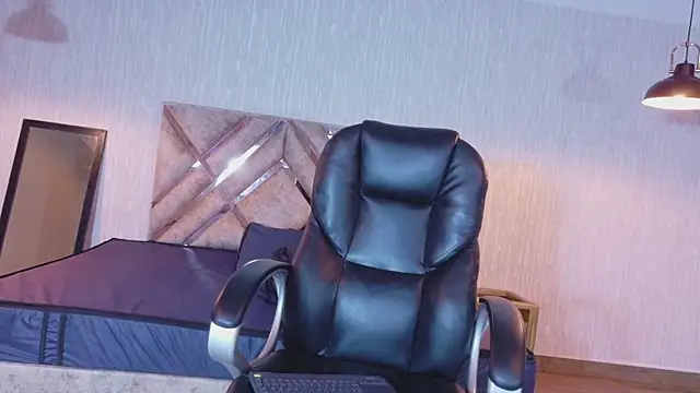 Olivia11  online show from February 15, 2026, 1:10 pm