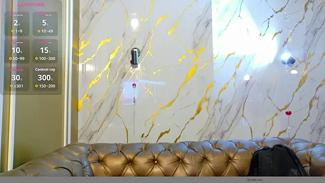 Olivia11  online show from February 17, 2026, 12:24 pm