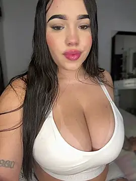 Snapshot of SofiaWildee chatting on May 9, 2026, 2:48 am SofiaWildee online show from May 9, 2026, 2:48 am