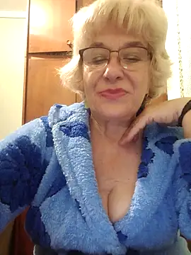 52MiaLove02 online show from October 6, 2025, 4:41 pm