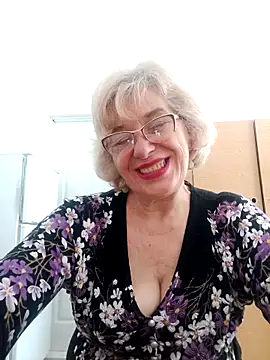 Snapshot of 52MiaLove02 chatting on May 6, 2026, 5:11 am 52MiaLove02 online show from May 6, 2026, 5:11 am