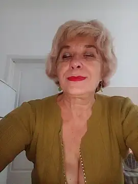 52MiaLove02 online show from October 20, 2025, 4:47 am