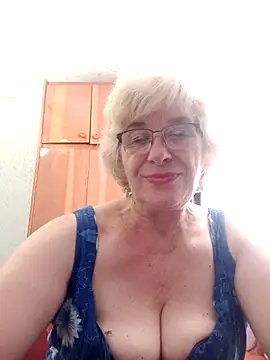 Snapshot of 52MiaLove02 chatting on July 8, 2026, 4:51 pm 52MiaLove02 online show from July 8, 2026, 4:51 pm