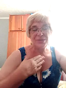 Snapshot of 52MiaLove02 chatting on July 17, 2026, 4:48 pm 52MiaLove02 online show from July 17, 2026, 4:48 pm