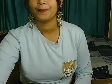 priya-kumari22 online show from October 8, 2025, 4:25 am