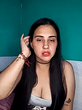 Snapshot of kariciasecreta chatting on October 29, 2025, 2:54 am kariciasecreta online show from October 29, 2025, 2:54 am